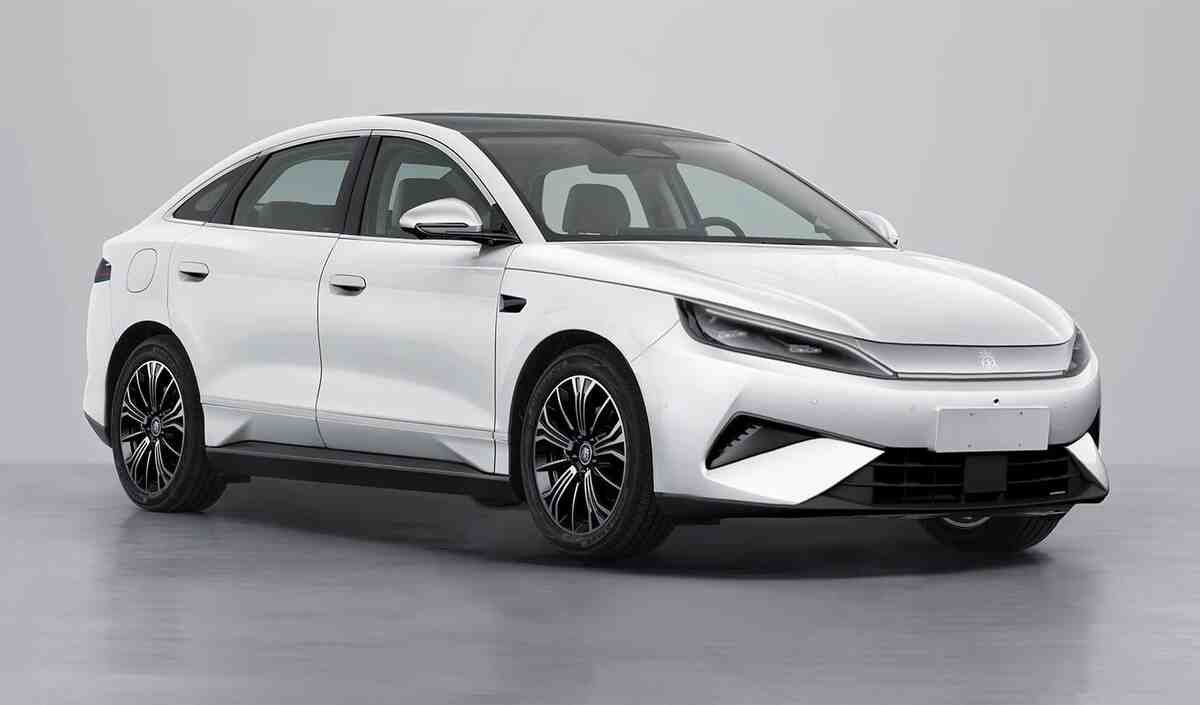 BYD Qin Max Launches With 9-Minute Flash Charging From $14,700